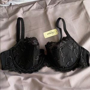 SOMA black lace bra